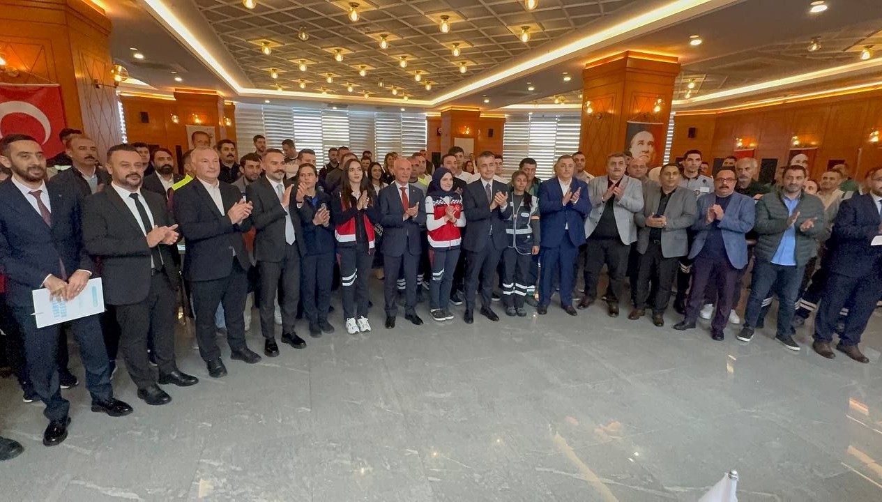 Belediye Çalışanlarına Müjde: En Düşük Maaş, İkramiyelerle 57 Bin Lirayı Aştı!