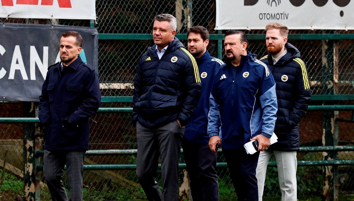 Fenerbahçe'de Başkan Sadettin Saran, Antrenmanı Yerinde İnceledi