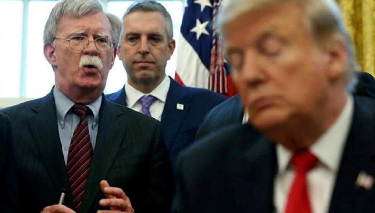 Sarsıcı Gelişme: Trump'ın Eski Danışmanına 18 Suçlama ile İddianame Hazır!