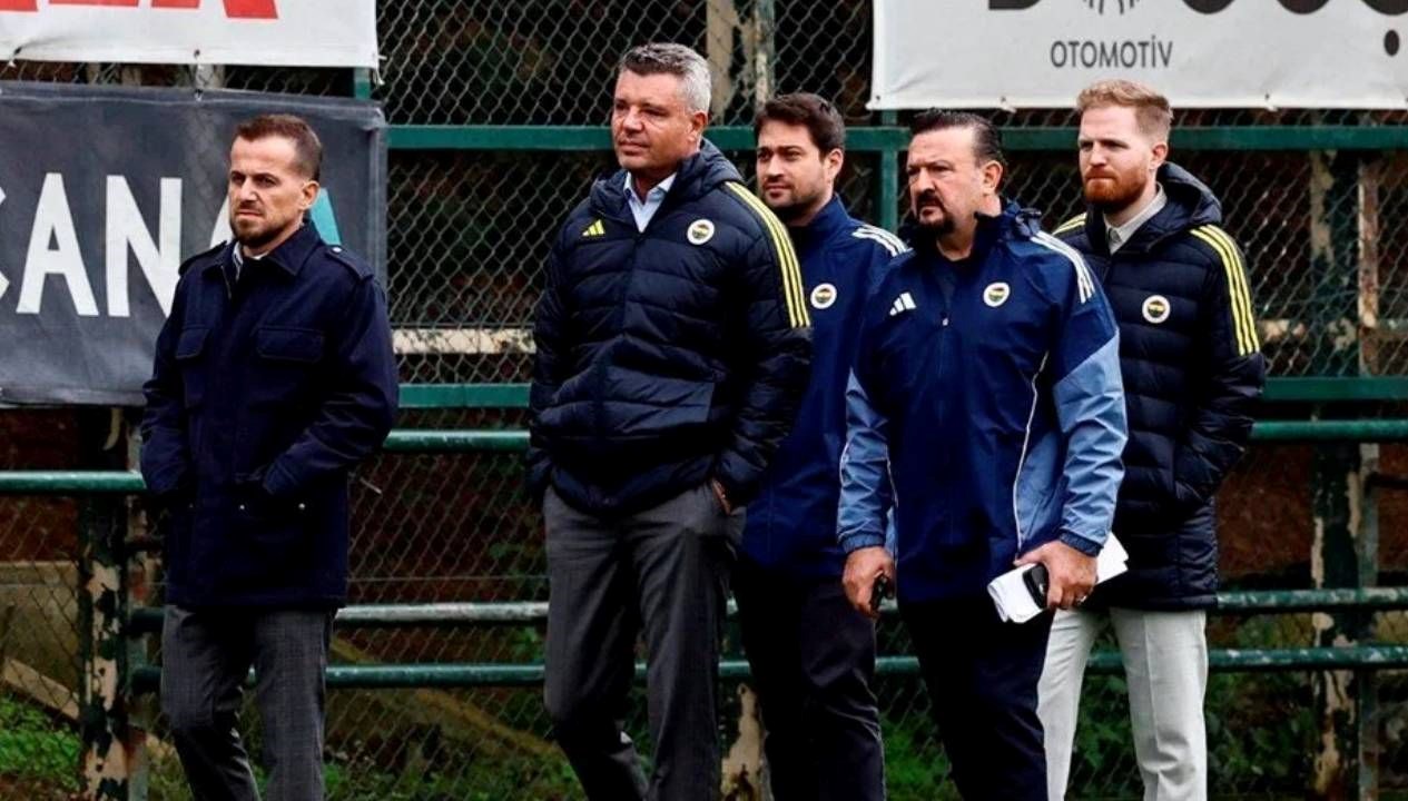 Fenerbahçe'de Dört Oyuncu Yolu Ayırıyor!
