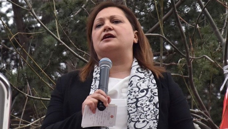 Burcu Köksal'dan AK Parti İhtimali Üzerine Net Açıklama!