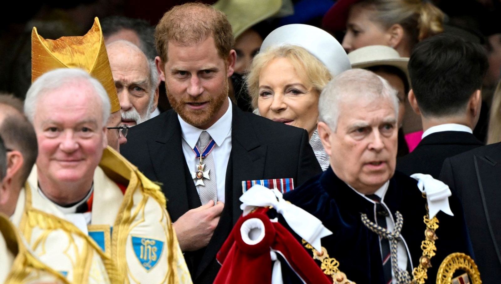 Buckingham'dan Şok Karar: Prens Andrew, Kraliyet Unvanlarını Terk Etti
