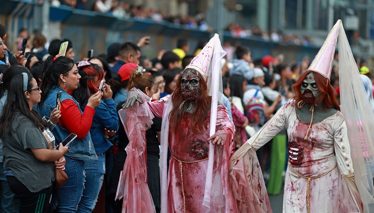 Mexico City'de Zombi İstilası: Korku Dolu Anlar!