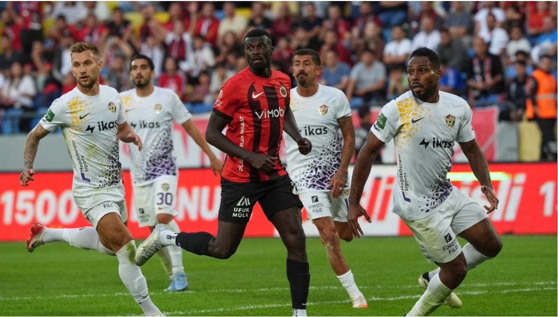 Eyüpspor, Süper Lig'de Kasımpaşa'yı Konuk Ediyor!