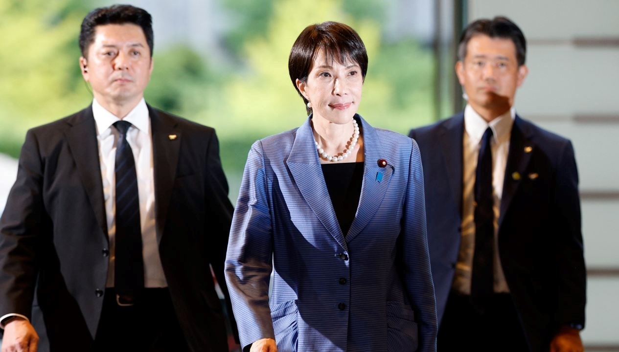 Japonya'nın İlk Kadın Başbakanı Takaiçi: