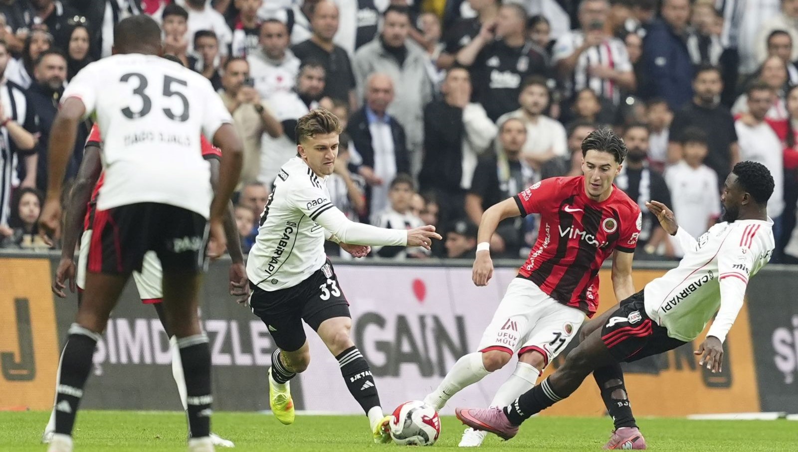 Beşiktaş-Konyaspor Erteleme Maçında Oynanacak 11’ler Açıklandı!