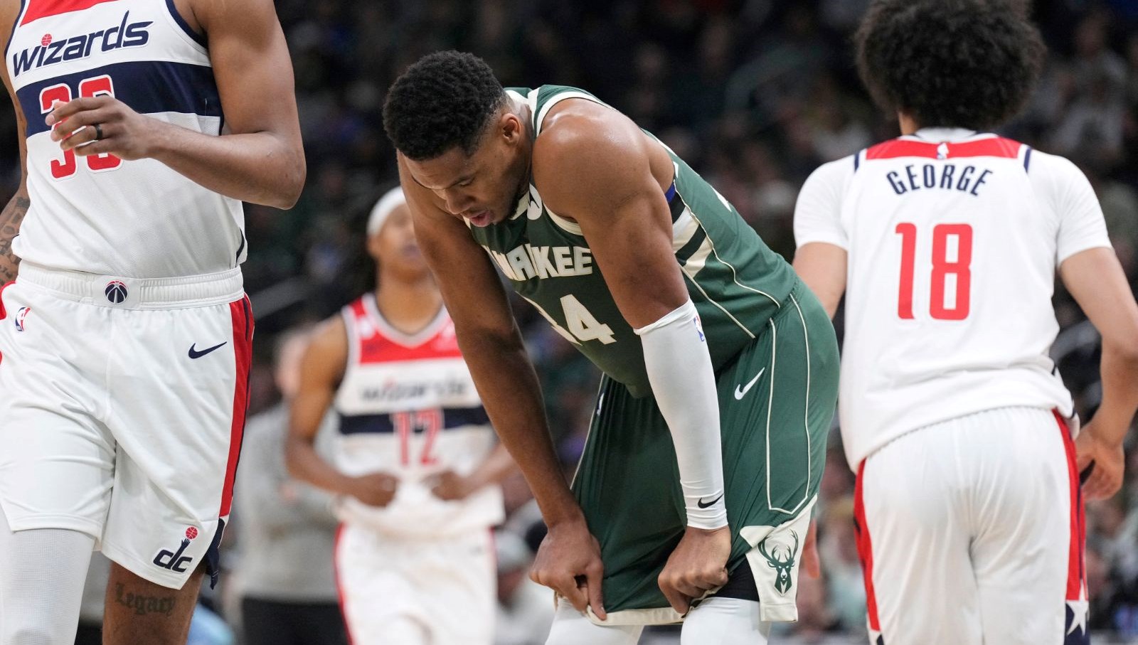 Antetokounmpo'nun Saha Performansı: Milwaukee'nin Zaferle Dönüşü