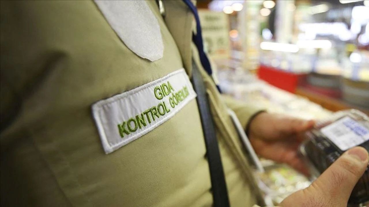 Tarhanada Şaşırtan Boya, Sucukta Hayvansal Gizli Tehlike!