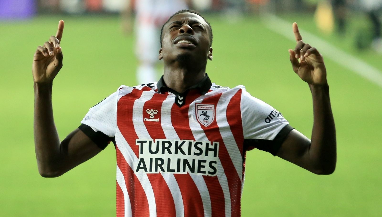 Samsunspor Krallığını Konferans Ligi'nde Kanıtladı: Dinamo Kiev'i Farkla Yenerek Tarih Yazdı!