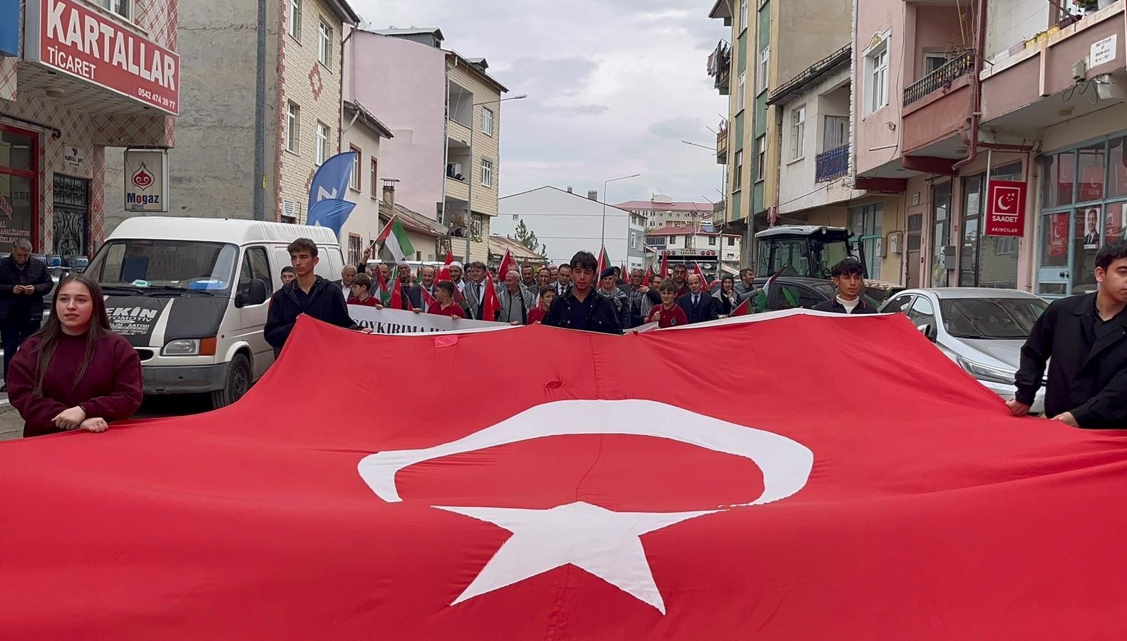 Sivas'ta Filistin'e Destek İçin Coşkulu Yürüyüş Gerçekleştirildi