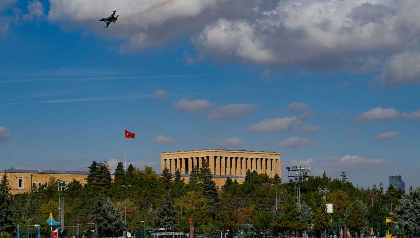 Ankara'da 25 Dakika Süren Nefes Kesen Gösteri: SOLOTÜRK'ten Prova Uçuşu!