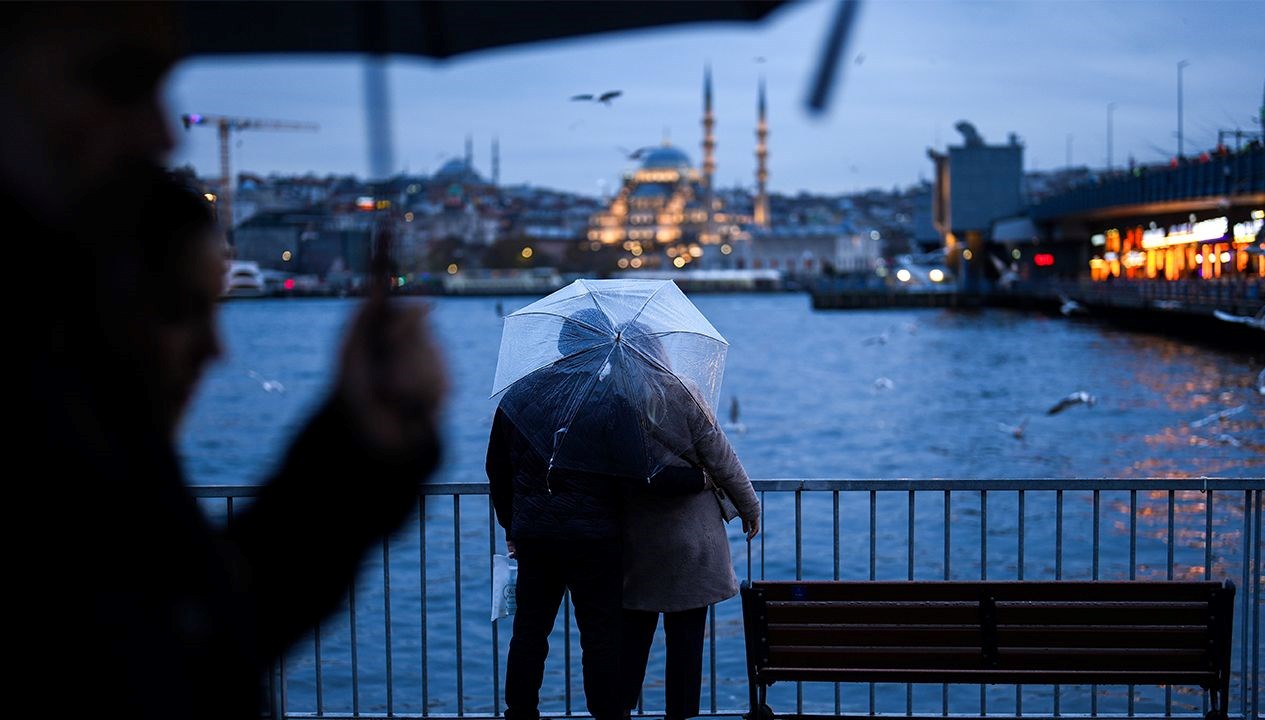 Fırtınalı Bir Gün: Salı Soğukları Geliyor!