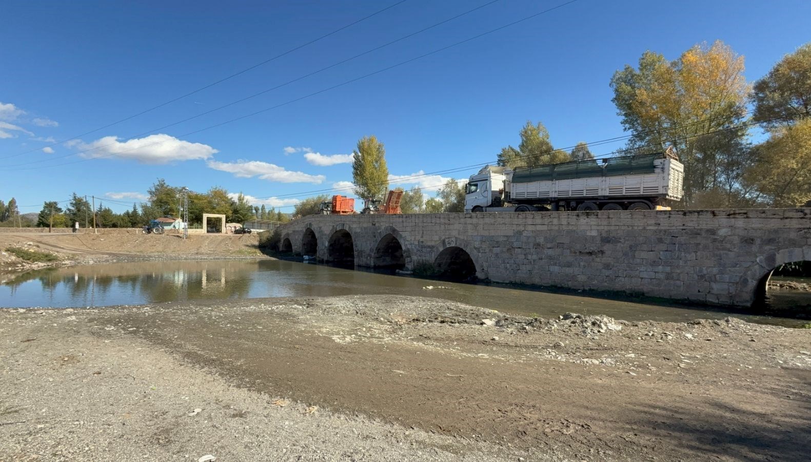2,000 Yıllık Tarih: Köprü Zamanın İzlerini Taşıyor!