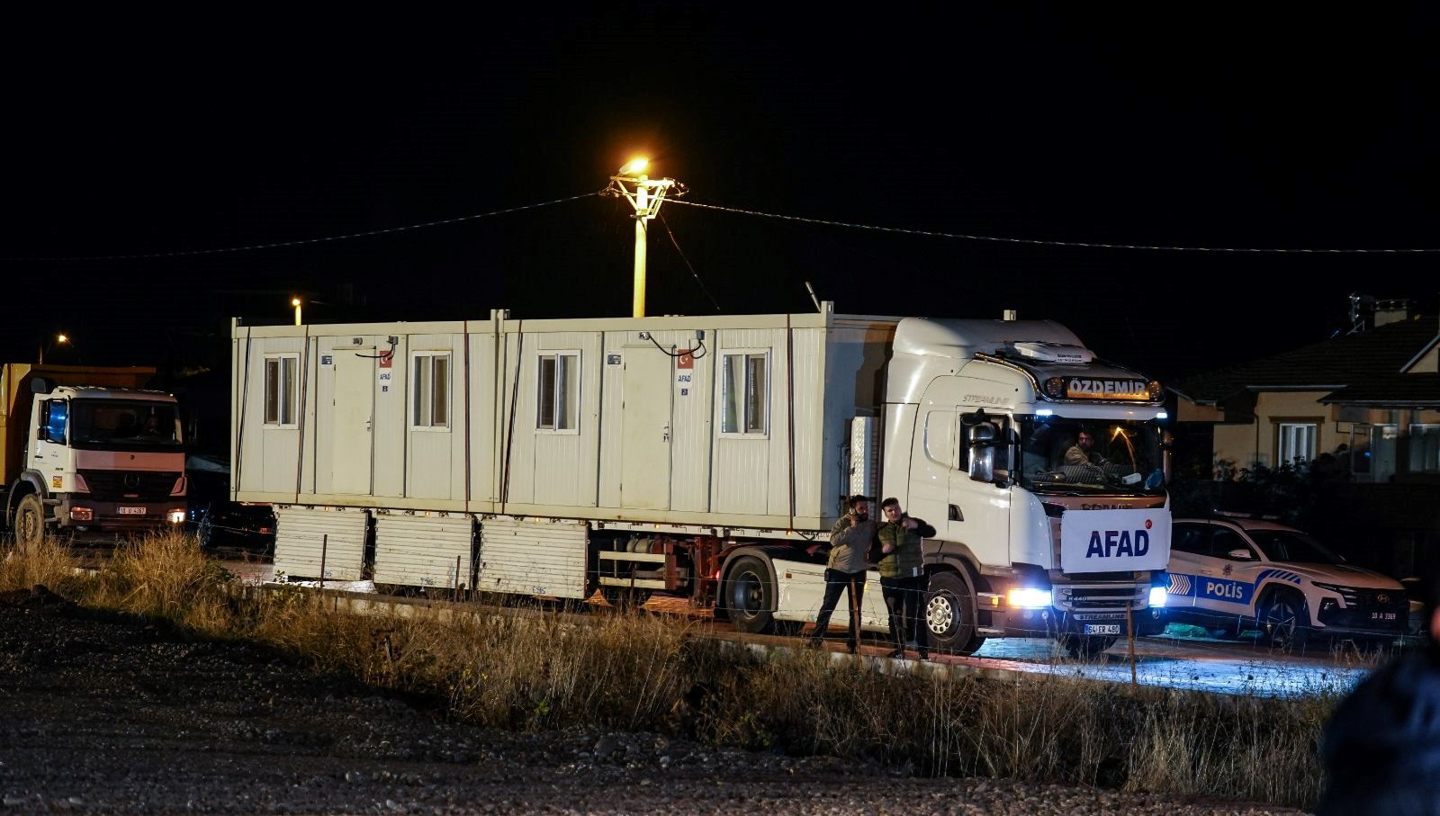 Sındırgı’da Geçici Konteyner Şehri Hayata Geçirildi!