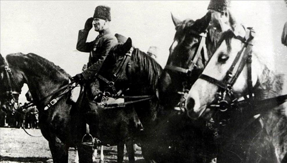 Cumhuriyetin 102. Yılı: 29 Ekim İçin Geride Kalan Tarihi Anlar!