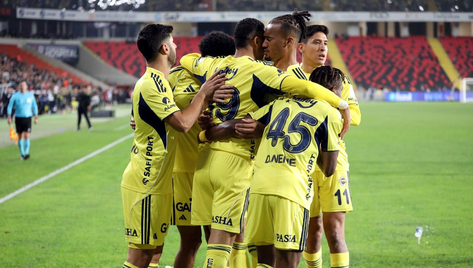 Fenerbahçe'nin Yeni Yıldızı: Ülkesinde Gündem Olmayı Başardı!