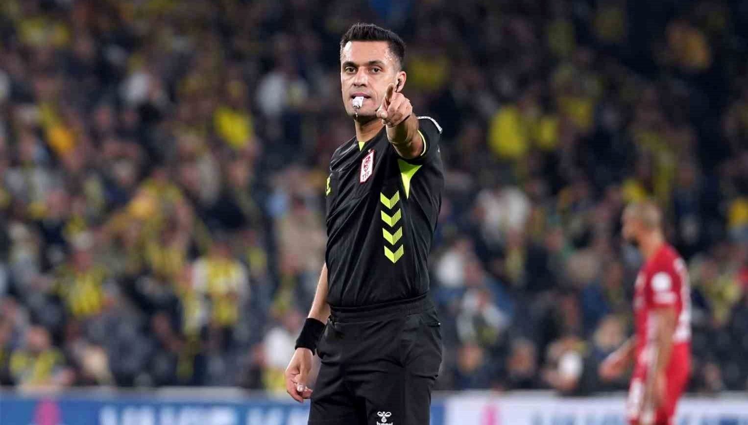 Hakem Ali Yılmaz, Derbi Heyecanında: İlk Maç Performansı ve Geçmişi