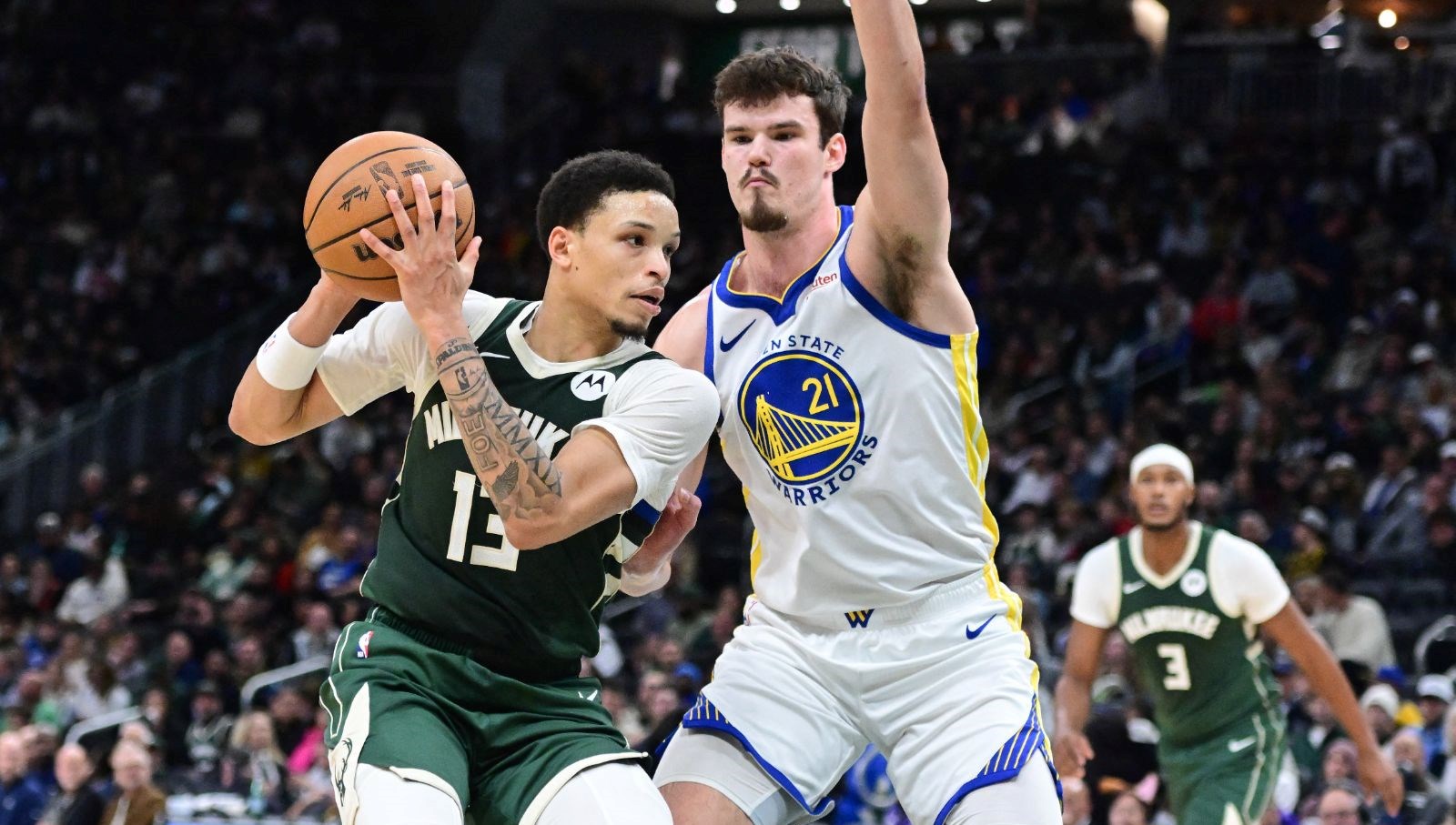 Antetokounmpo Eksik, Rollins Parlak: Milwaukee, Golden State'i Farkla Geçti!