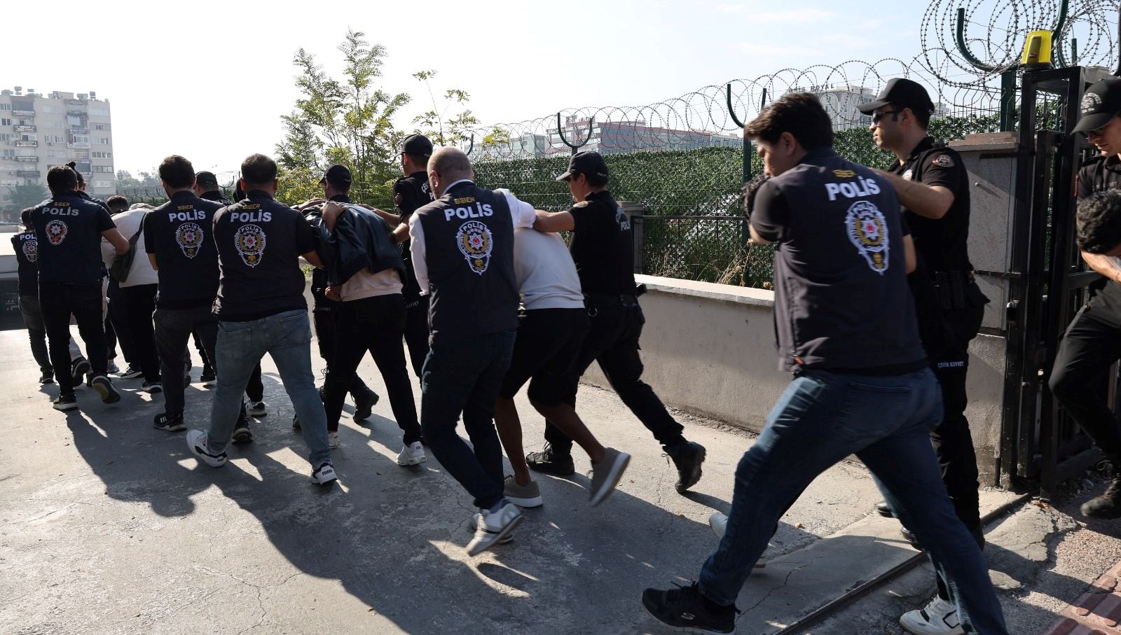 Futbol Kulübünde Loca Satışı Nedeniyle Gelişen Tutuklamalar