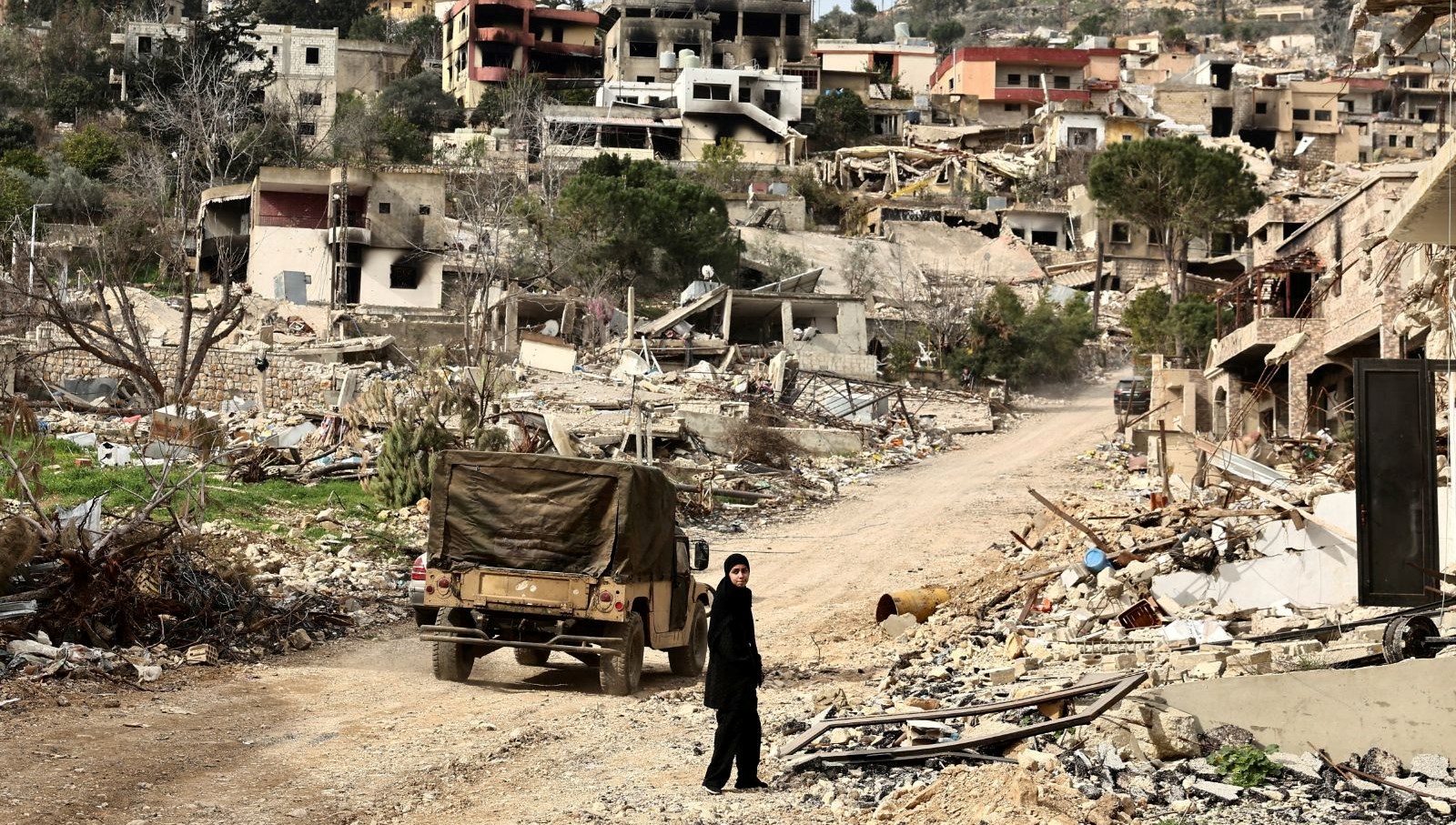 İsrail’in yeni hedefi: Lübnan’a gözdağı!