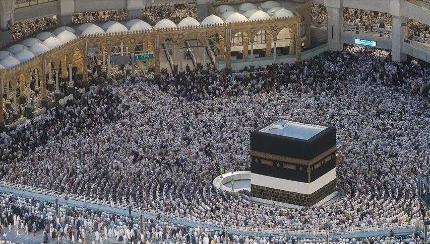 Hacı Adaylarına Uyarı: Bakanlık Dört Firmayı Cezalandırdı!