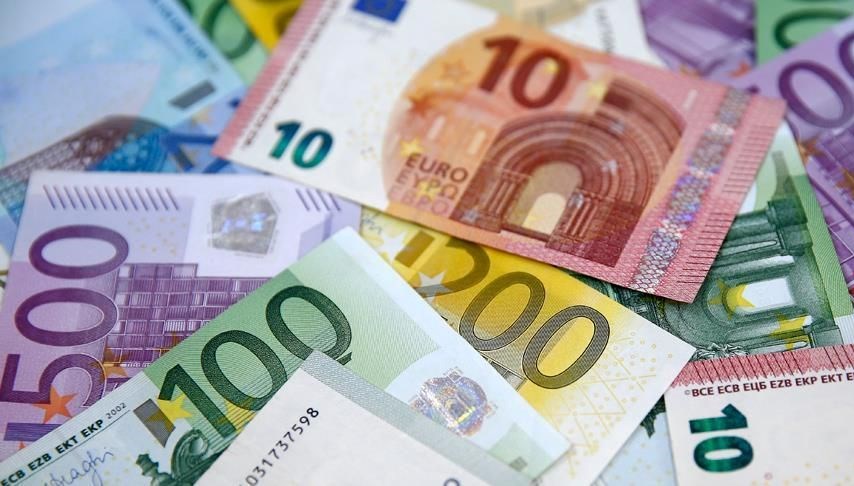 Euro Düşüşe Geçti: 3 Aylık Düşük Seviyeleri Zorluyor