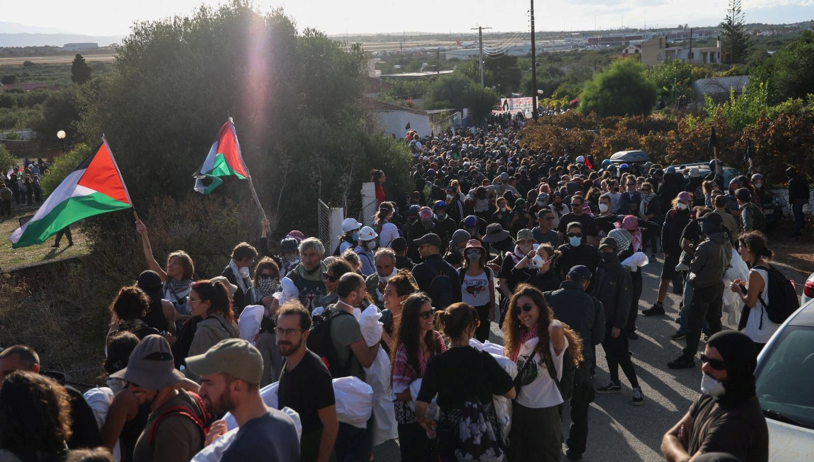 Yunanistan'da İsrailli Turistlere Yönelik Protesto: Kruvaziyer Güvenlik Eşliğinde İlerledi